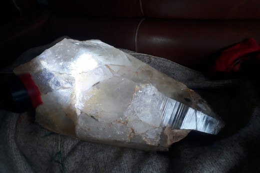 गोरखामा भेटिएको टल्किने ढुङ्गा भगवती शिलाका रुपमा गोरखामै राख्ने निर्णय